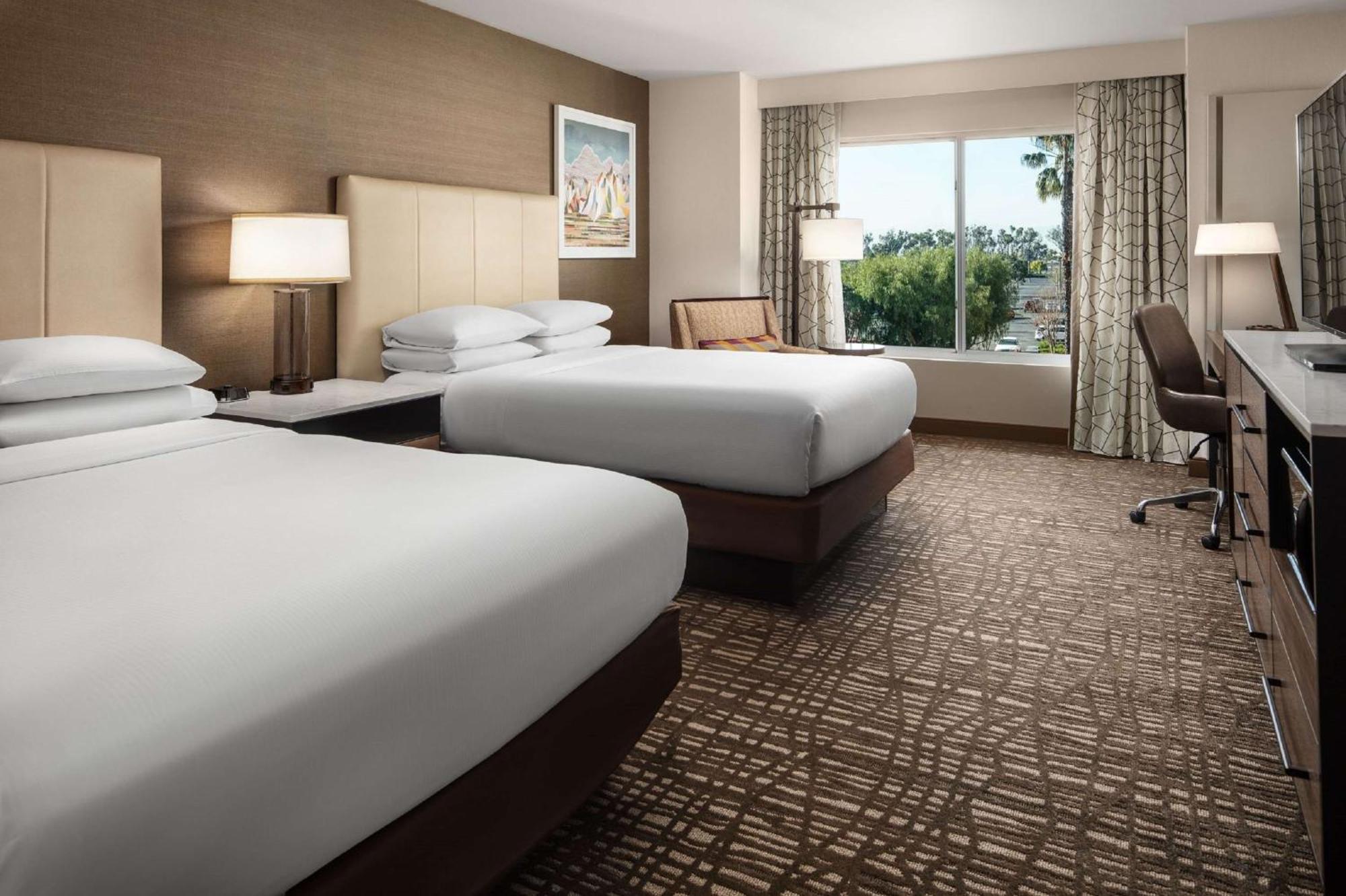 Hotel Doubletree By Hilton Ontario Airport Exterior foto